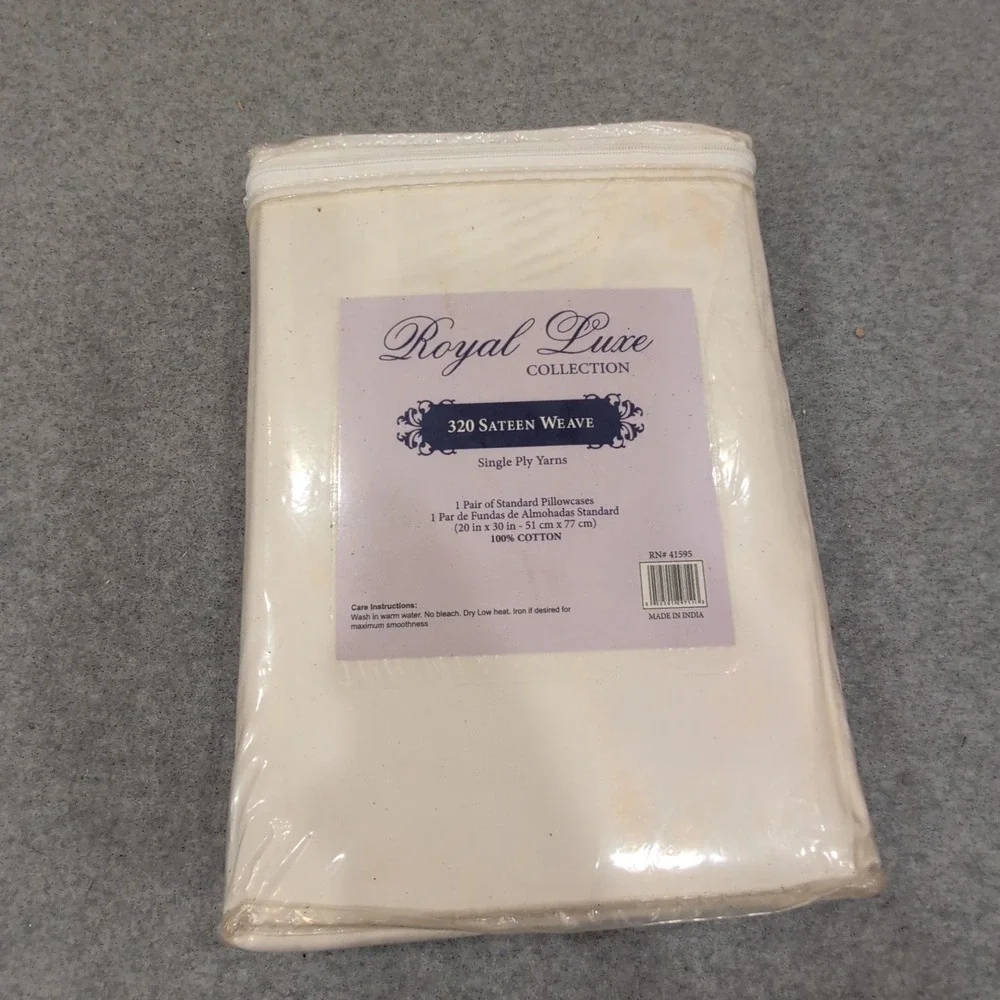 Royal Luxe Collection 320 Sateen Weave Standard Pillow Cases Ivory Cotton 2 Pack - Picture 2 of 3